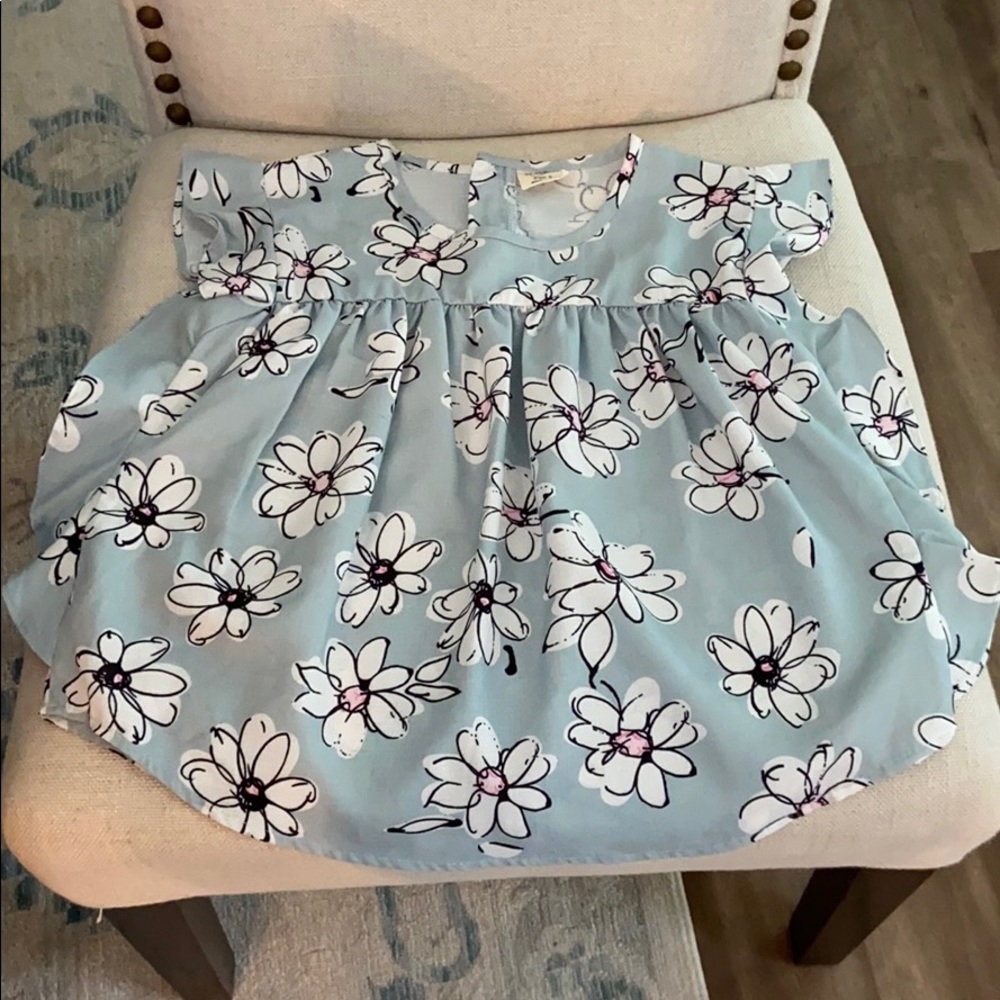 Girls flower top